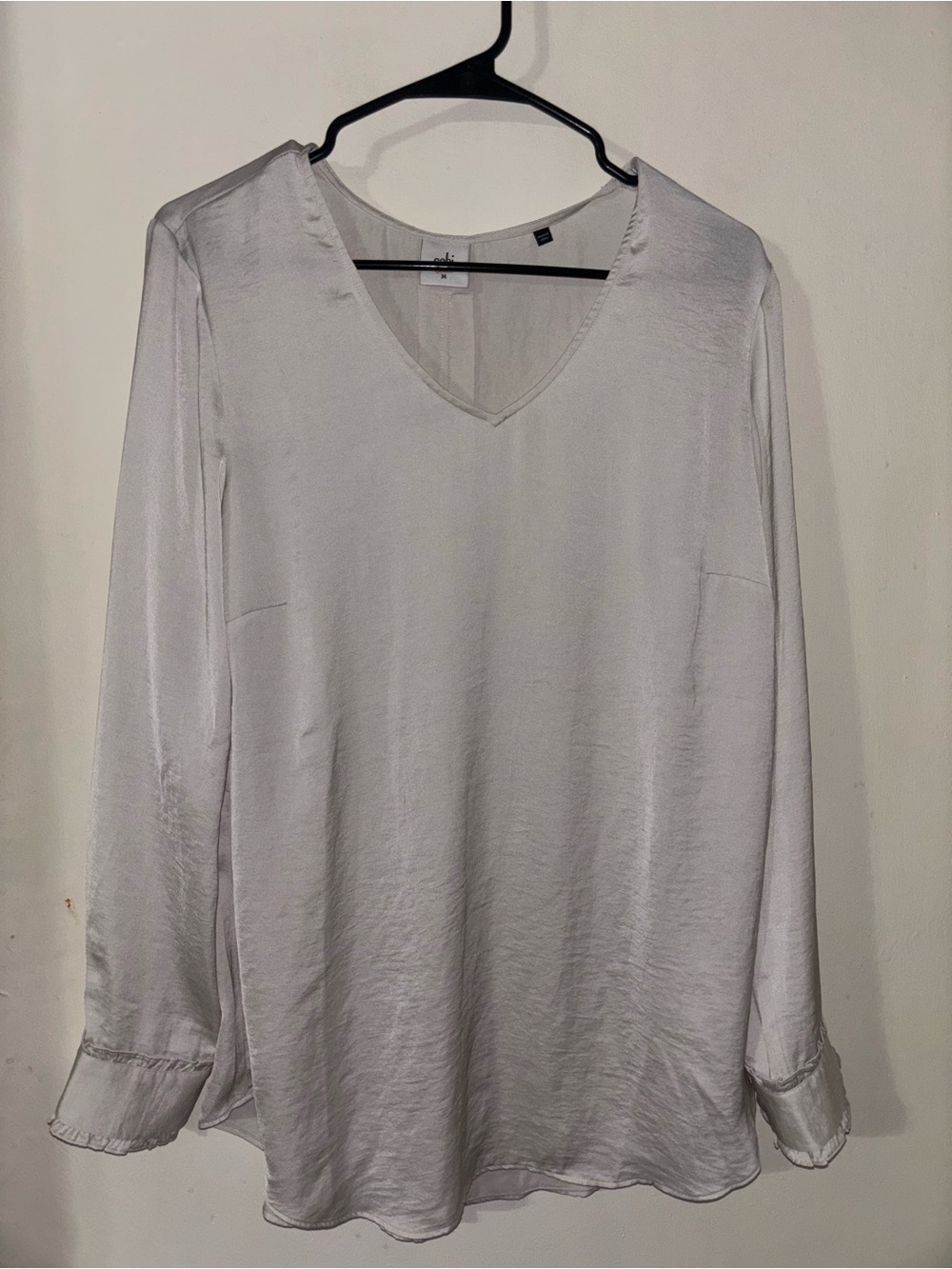 CAbi White V-Neck Long Sleeve Blouse
